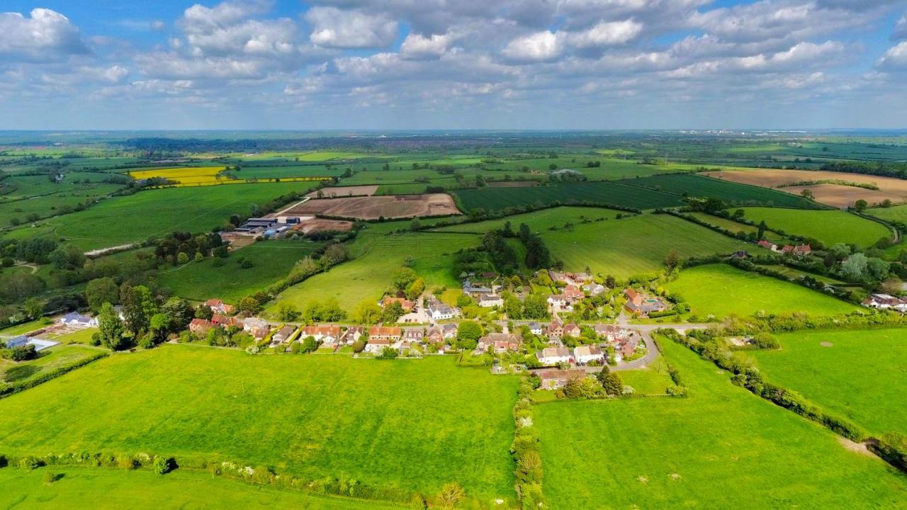 Home Farm Bed & Breakfast Milton Keynes Dış mekan fotoğraf